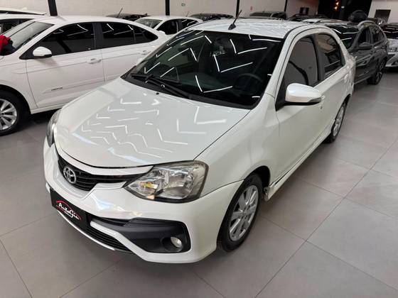 TOYOTA ETIOS 1.5 XLS SEDAN 16V FLEX 4P AUTOMÁTICO TOYOTA ETIOS 1.5 XLS SEDAN 16V FLEX 4P AUTOMÁTICO